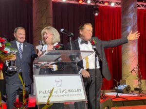 Suzanne & Alan Osmond 2021 Pillar of the Valley